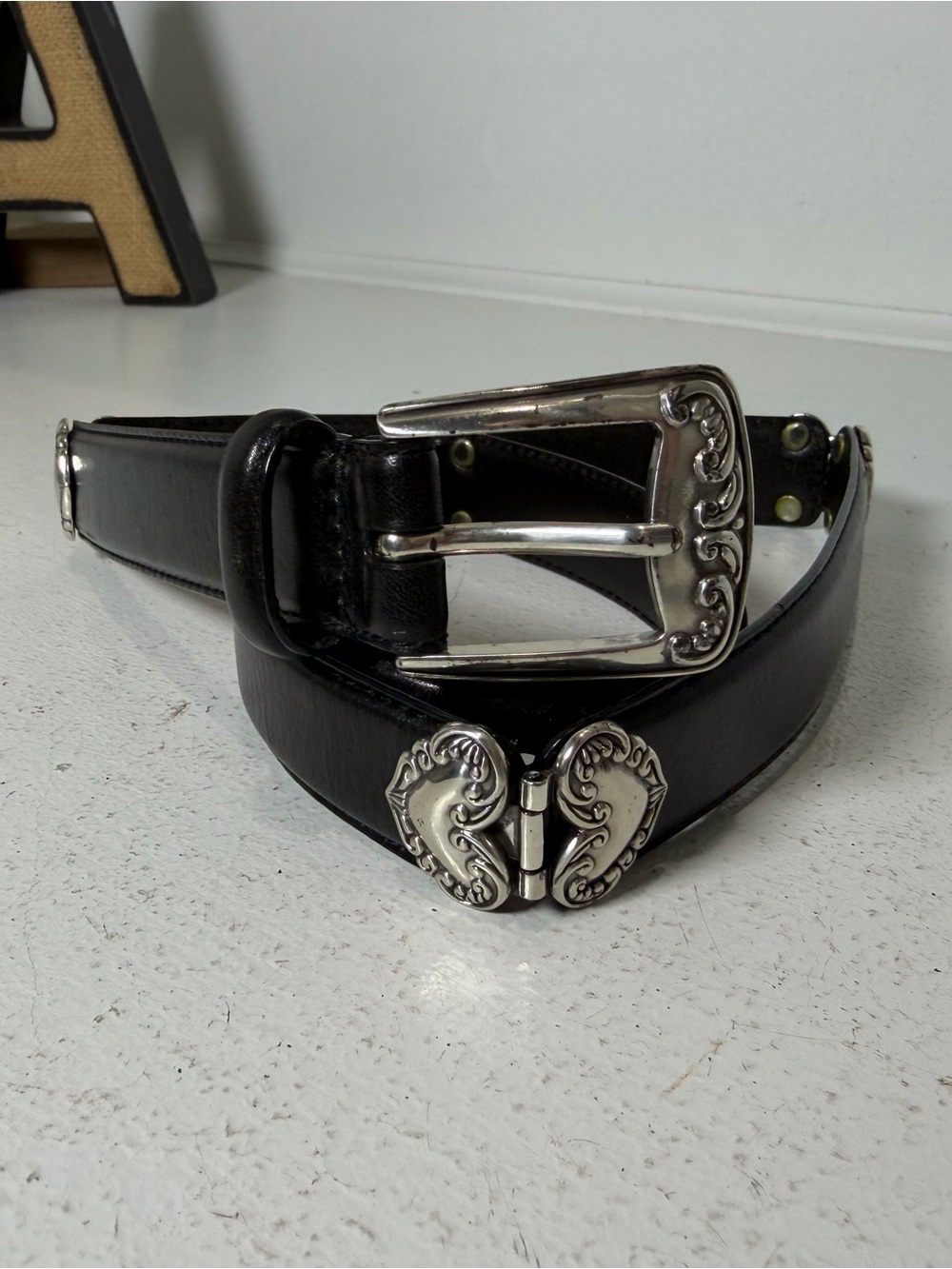 Fossil Women's Medium Black Leather Belt Silver Heart Buckle Western Vintage